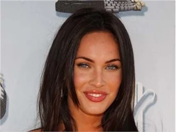 MEGAN FOX'U ANTRENÖRÜ SAVUNDU!