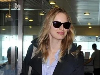SEKSİ MODEL KAROLİNA KURKOVA İSTANBUL'DA