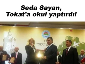 CUMHURBAŞKANI GÜL, SEDA SAYAN'A PLAKET VERDİ!