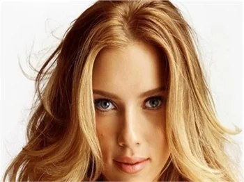 SCARLETT JOHANSSON İÇİN CİCİM AYLARI ÇABUK BİTTİ!