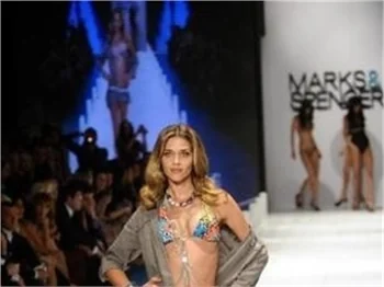Victoria's Secret meleği Ana Beatriz Barros, İstanbul'da