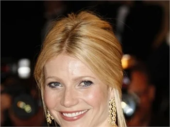 PALTROW BÜYÜKANNESİNE KÜFÜR ETTİ!