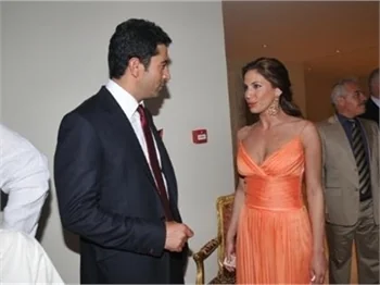 Zeynep Beşerler, Kenan İmirzalıoğlu ile görüntülendi..