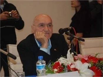 HINCAL ULUÇ'A PROTESTO ŞOKU!