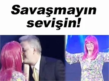 MÜJDE AR, KARADAĞLI'YI DUDAKLARINDAN ÖPTÜ!