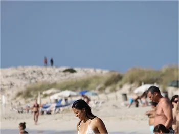 Güzel oyuncu Michelle Rodriguez'in tatil keyfi!