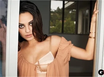 Mila Kunis'in GQ magazine özel pozları..