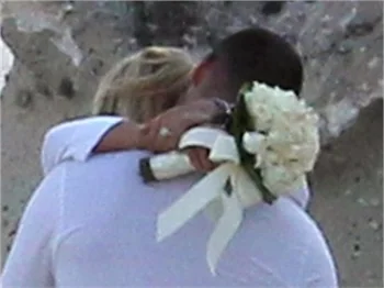 Tara Reid evlendi!