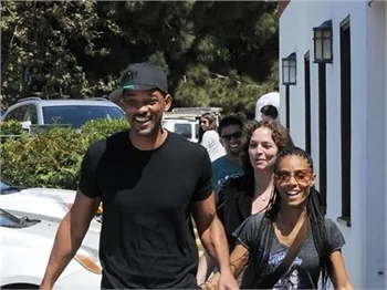 Will Smith ve eşi Jada Pinkett Smith Malibu'da tatildeler...