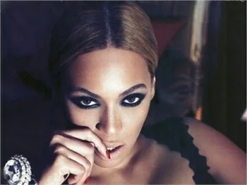 Seksi şarkıcı Beyonce'dan çok özel pozlar!