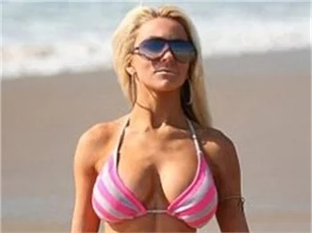Courtney Stodden ayakkabılarıyla gündem yarattı!