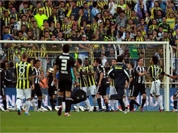 Kadıköy'deki dev derbiden çok özel kareler!