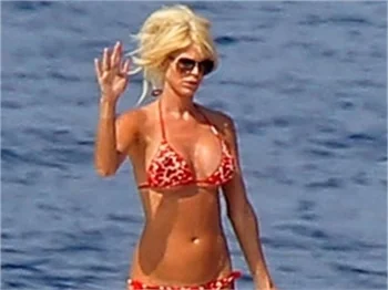 Victoria Silvstedt, Monaco’da tatil yapıyor
