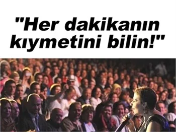 NİLÜFER TEDAVİ SONRASI İLK KEZ SAHNEDE!