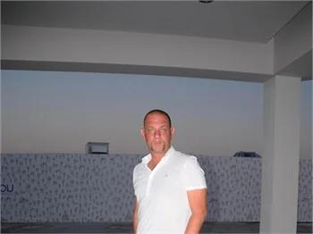 Cenk Eren, Alaçatı’yı salladı..