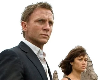 JAMES BOND TÜRKİYE'YE YİNE GELİYOR!