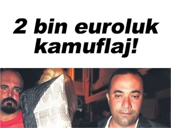 HANGİ ÜNLÜ YÜZÜNÜ ÇANTASIYLA GİZLEDİ?