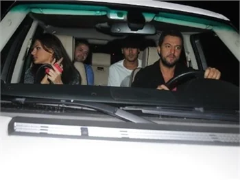 Almeda Abazi ve Gökhan Şükür böyle görüntülendi.