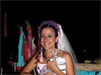 Gelin arabası değil; gelin bisikleti...