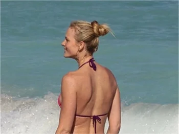 Rus güzel Anne Vyalitsyna tatilde