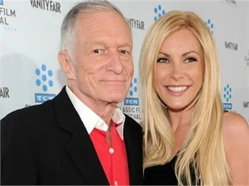 86'lık Hugh Hefner Crystal Harris'la sonunda evlendi!