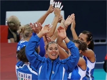 Francesca Piccinini, Kanarya yolunda...