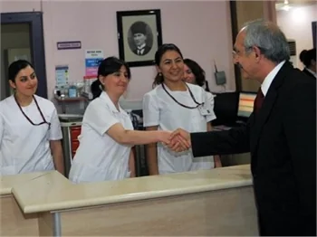 Kemal Kılıçdaroğlu, Didem Tuncay'ı ziyaret etti