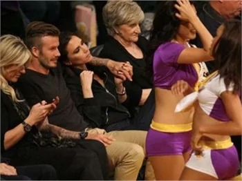 David Beckham'ın kardeşi fena dağıttı!