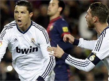 Real Madrid 'Barça'ladı!