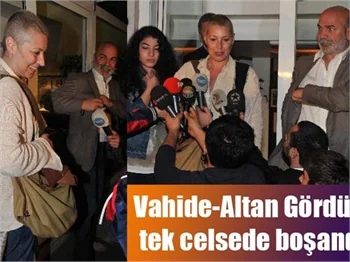 22 yıllık evliliklerini bitirdiler
