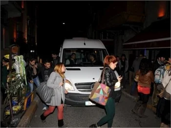Kayıp Şehir'den veda yemeği!