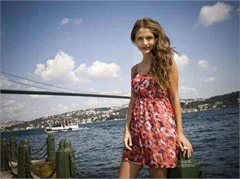 Ezgi Asaroğlu çok cesur!