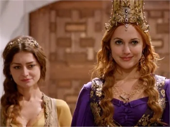 Meryem Uzerli, Hürrem'den şikayetçi oldu!