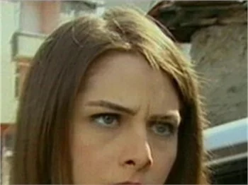 Ezgi Asaroğlu: Sevişmek hayatın içinden!