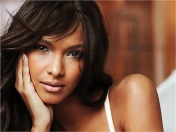 Victoria's Secret'ın yeni gözdesi Lais Ribeiro