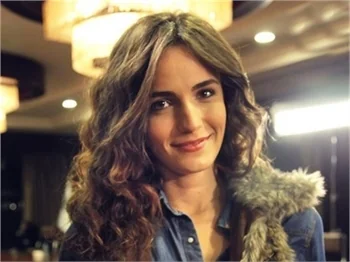 Açalya Samyeli Danoğlu "Taç" taktı!