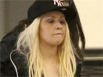 Christina Aguilera makyajsız yakalandı!