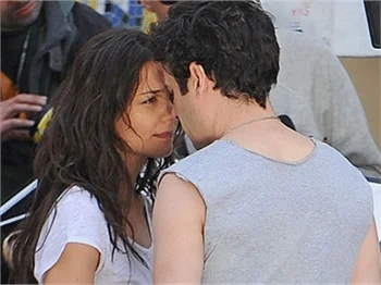 Katie Holmes'un yeni aşkı