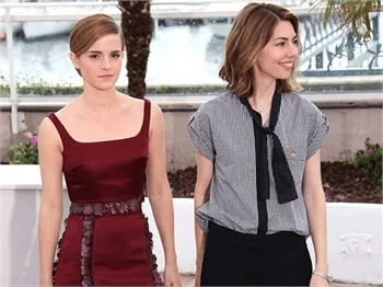 Emma Watson'ın pahalı küpeleri