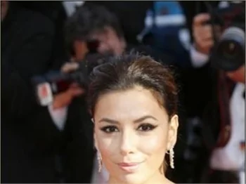 Eva Longoria'nın başına öyle bir şey geldi ki..