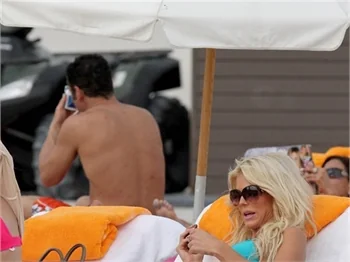 Victoria Silvstedt'ın balkon sefası!