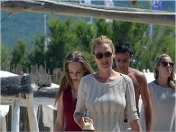 Uma Thurman eski formunu koruyor!
