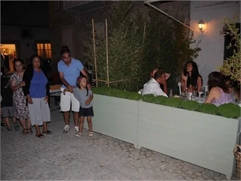 Halit Ergenç ile Bergüzar Korel'in Çeşme tatili bitti!