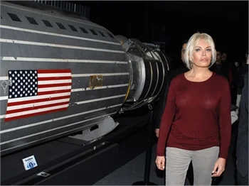Ajda Pekkan, Fransa'da 'nişan'landı!
