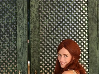 Wilma Elles'ten Meryem Uzerli'ye gönderme!