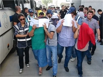 Narkotik operasyonunda 15 kişi tutuklandı!