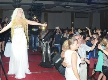 Seda Sayan'dan Bülent Arınç'a gönderme