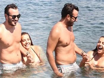 Tanyeli 'tek aşkı'yla tatilde!