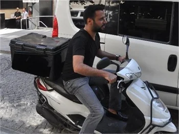 Alişan kuryeliğe başladı!