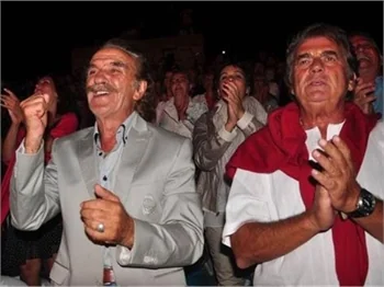 Mustafa Alabora sahneye çıkınca ortalık karıştı!